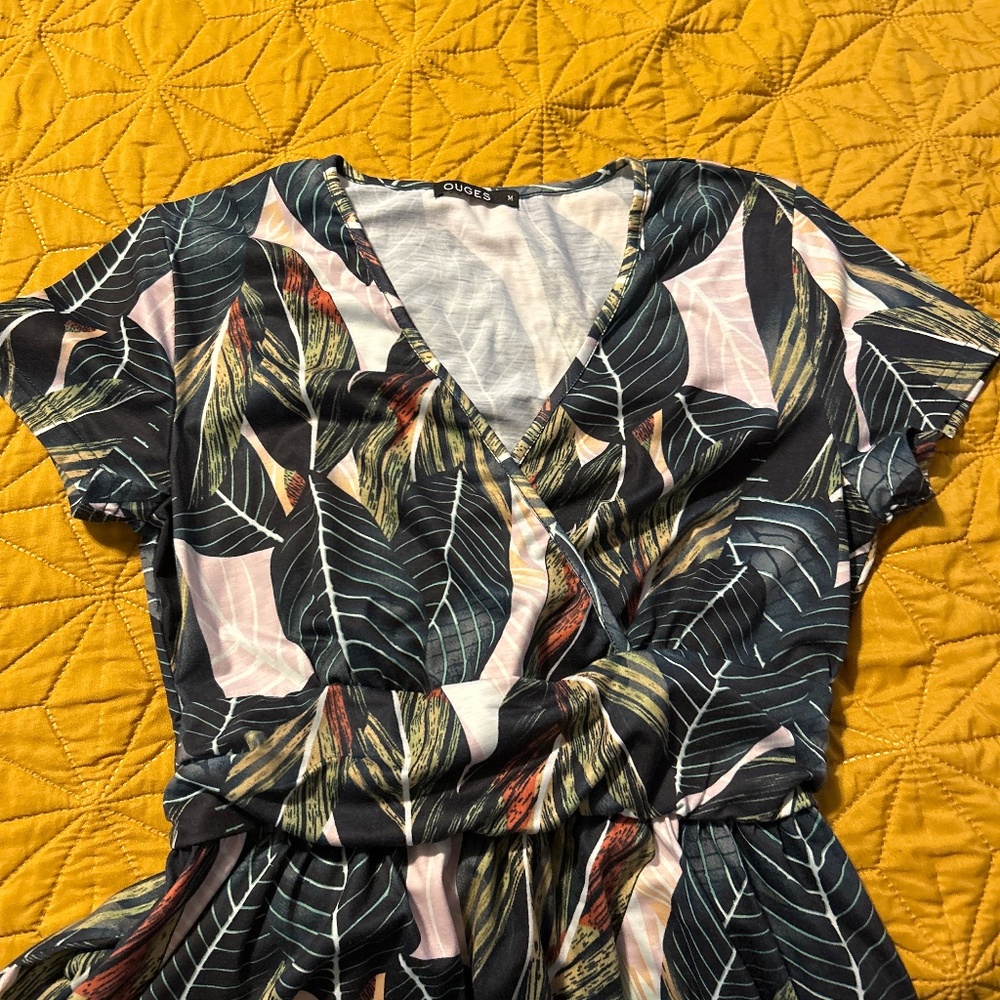 Short sleeve dress